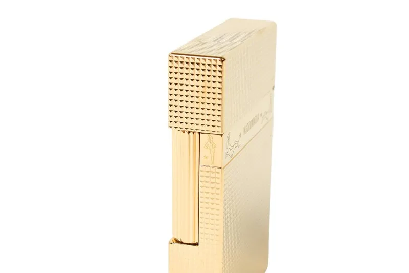 st-dupont-rarete-dun-briquet-en-collaboration/carousel-8.jpg
