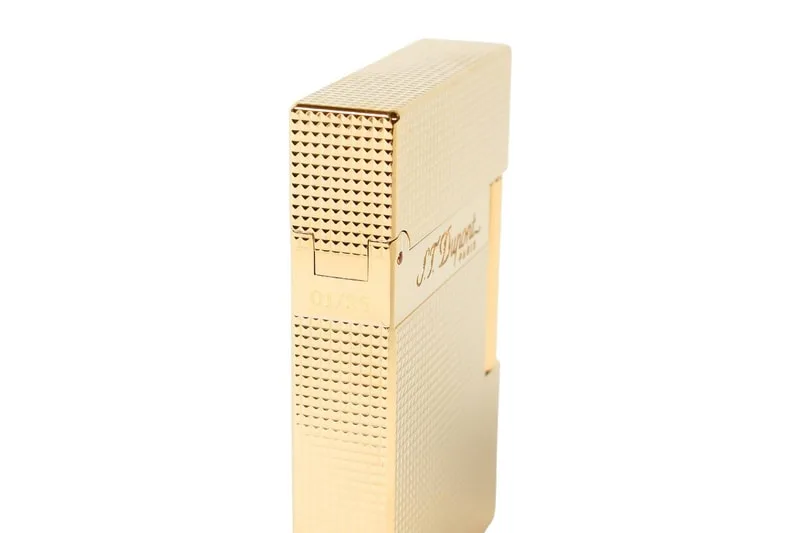 st-dupont-rarete-dun-briquet-en-collaboration/carousel-9.jpg