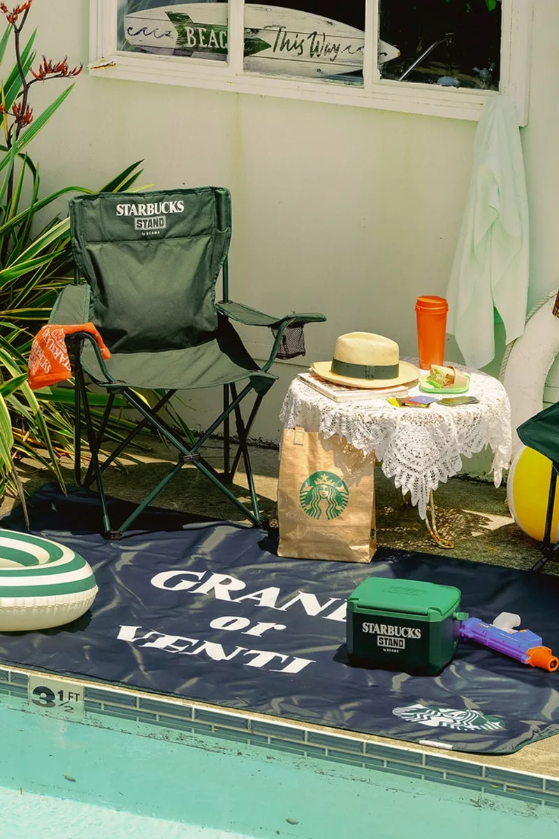 starbucks-x-beams-une-collection-outdoor-avec-coleman/carousel-1.jpg