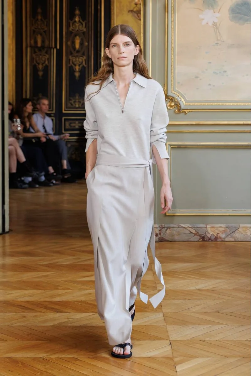 studio-nicholson-triomphe-a-la-fashion-week-de-paris/carousel-9.jpg