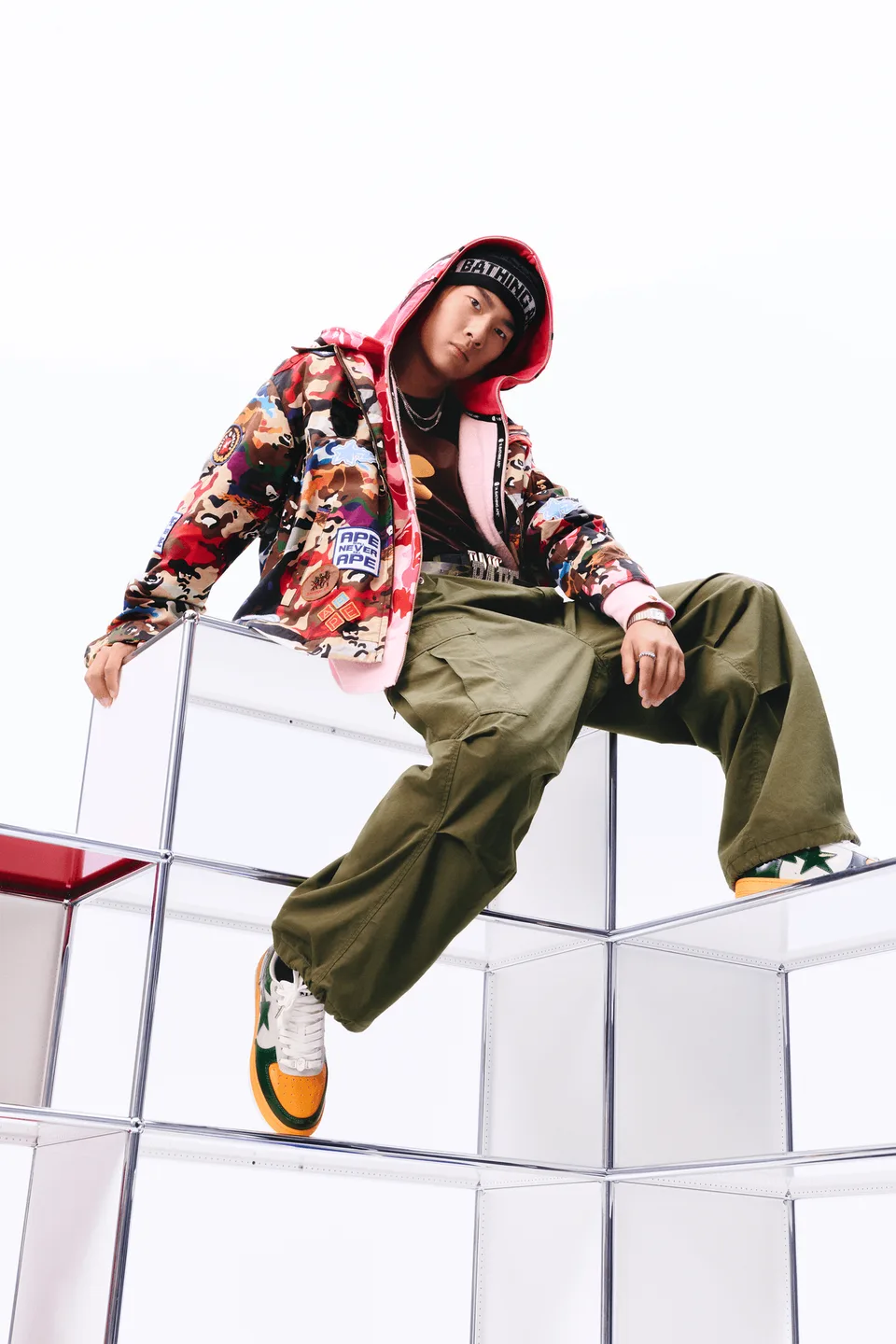 su-yiming-de-snowboarder-a-icone-de-la-mode/carousel-2.png