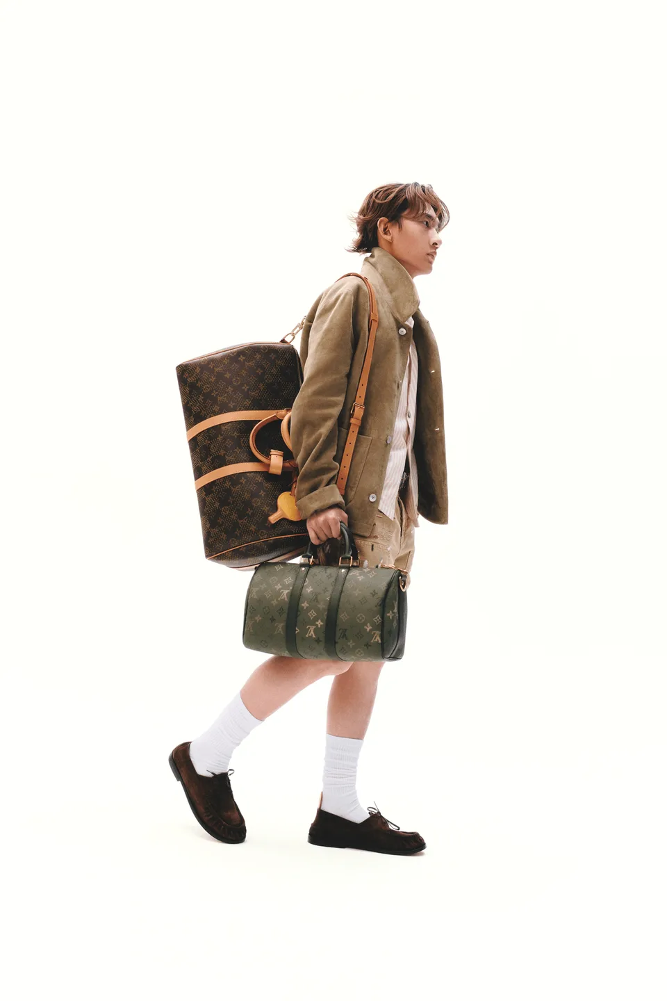 su-yiming-de-snowboarder-a-icone-de-la-mode/carousel-9.png