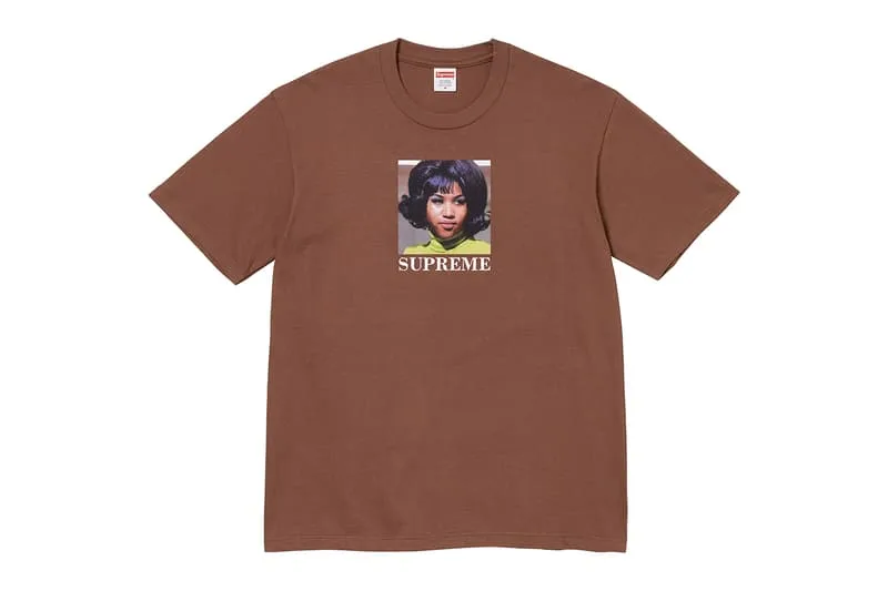 supreme-devoile-sa-collection-de-t-shirts-printemps-2026/carousel-14.jpg
