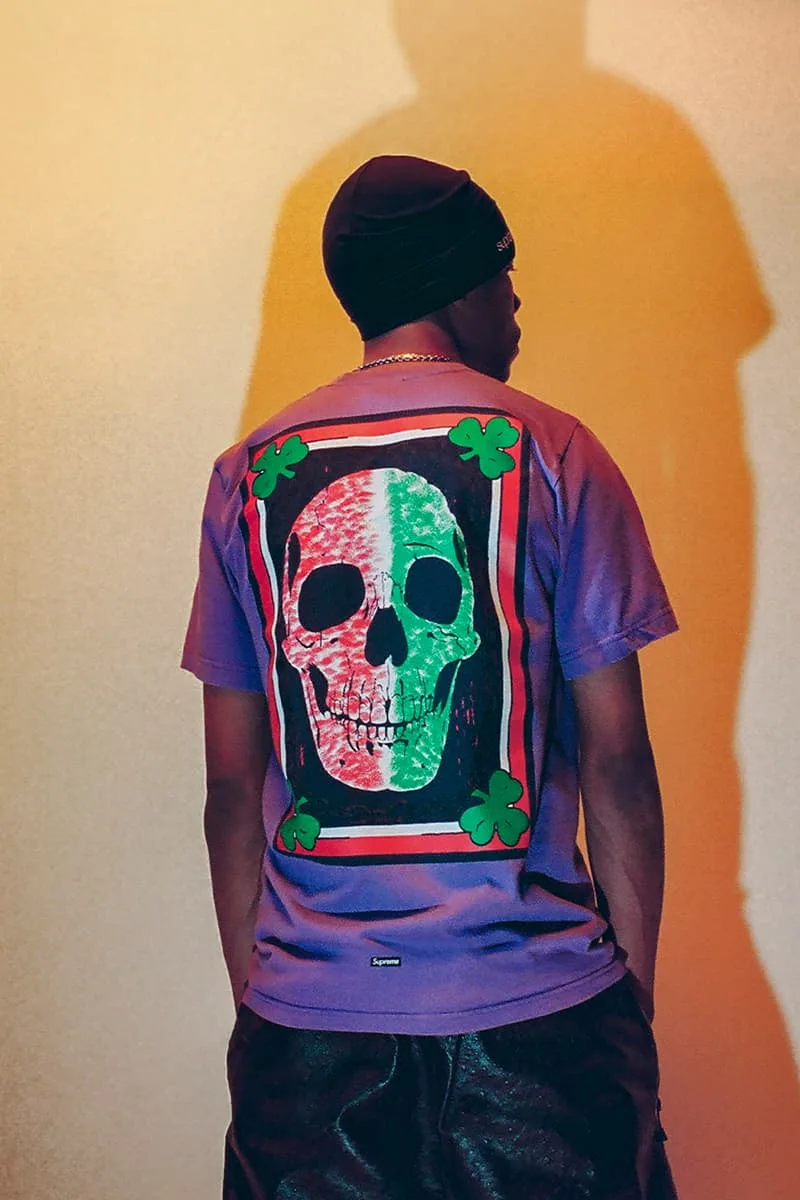 supreme-sallie-a-mike-kelley-pour-une-collection-printemps-2026/carousel-11.jpg