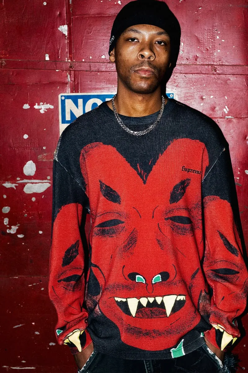 supreme-sallie-a-mike-kelley-pour-une-collection-printemps-2026/carousel-4.jpg