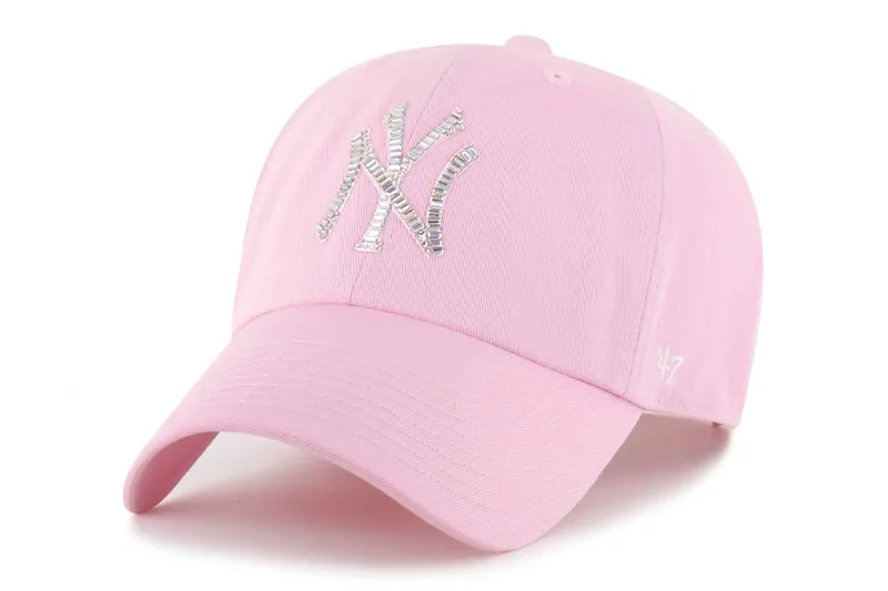 swarovski-x-47-x-mlb-collab-etincelante-pour-130-ans/carousel-6.jpg