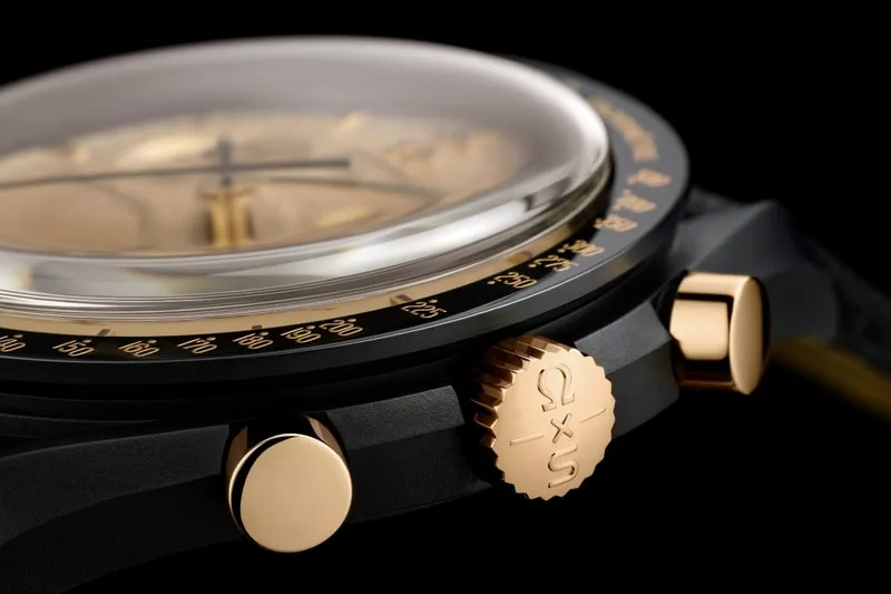 swatch-et-omega-une-moonswatch-en-or-18k/carousel-5.jpg