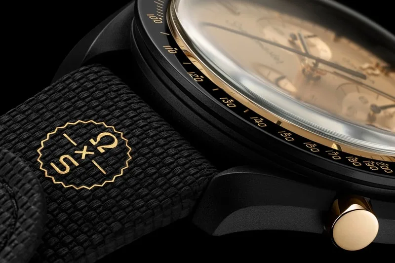 swatch-et-omega-une-moonswatch-en-or-18k/carousel-6.jpg