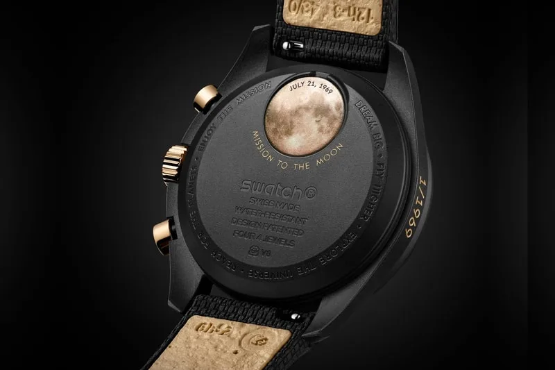 swatch-et-omega-une-moonswatch-en-or-18k/carousel-8.jpg