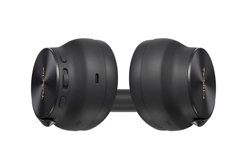 technics-eah-a1000-casque-aux-ambitions-hi-fi/carousel-4.jpg