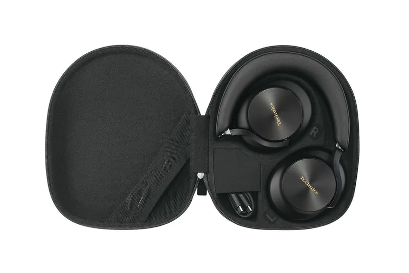 technics-eah-a1000-casque-aux-ambitions-hi-fi/carousel-5.jpg