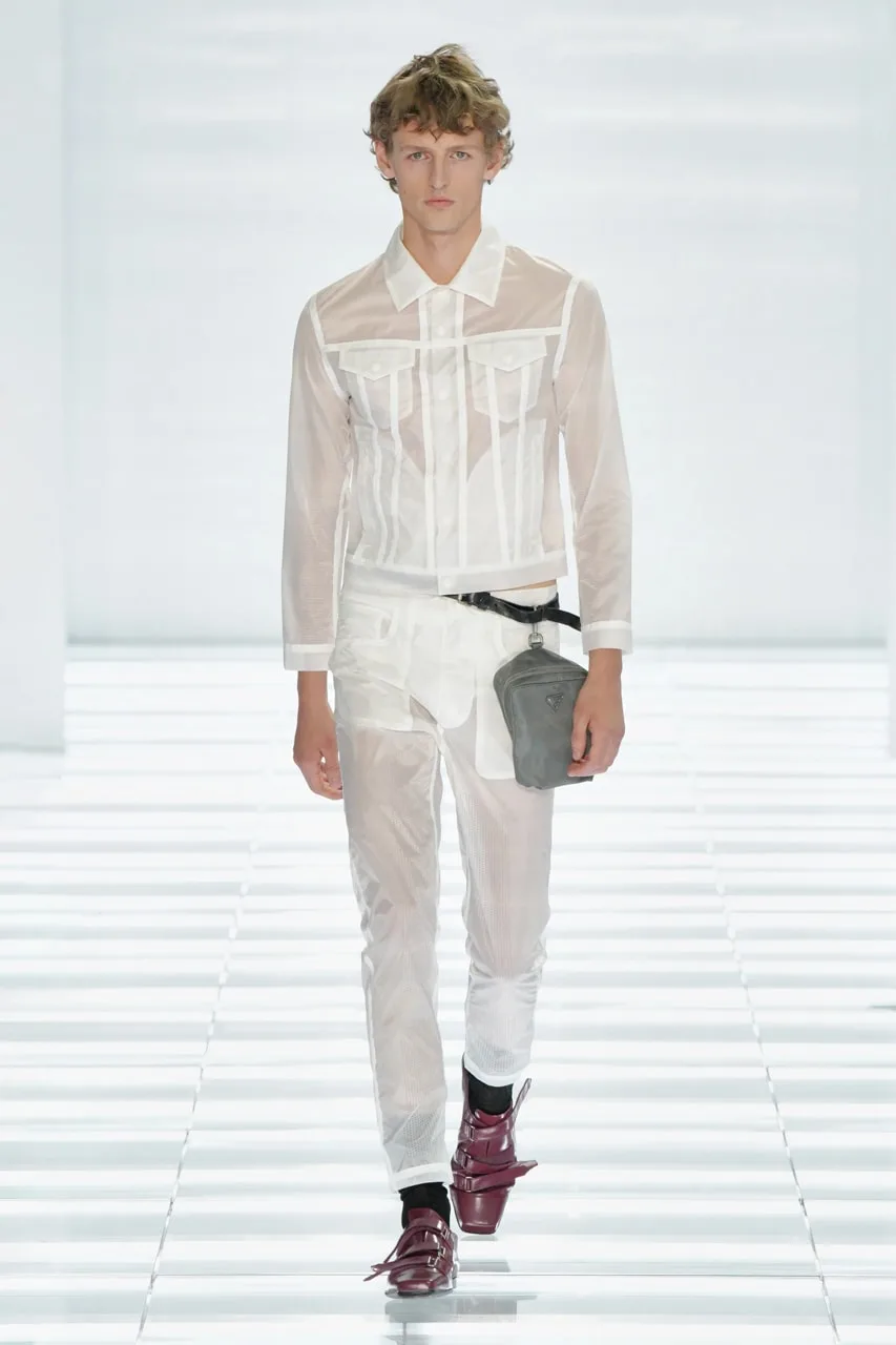 tendances-ss27-les-codes-vestimentaires-se-reinventent/carousel-1.jpg