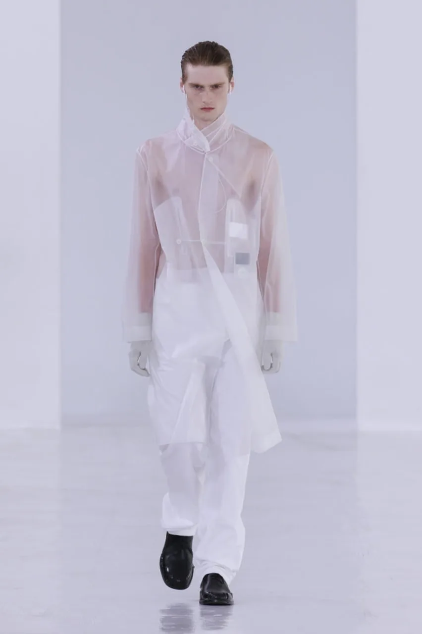 tendances-ss27-les-codes-vestimentaires-se-reinventent/carousel-11.jpg