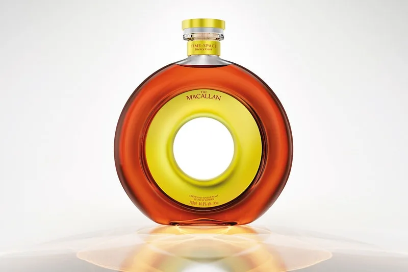 the-macallan-la-bouteille-qui-fige-le-temps/carousel-5.jpg
