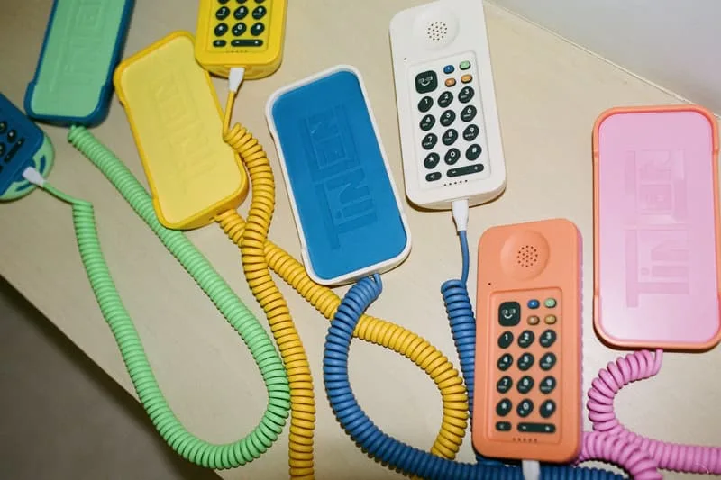 tin-can-le-telephone-fixe-wifi-qui-vous-deconnecte-pour-de-vrai/carousel-1.jpg