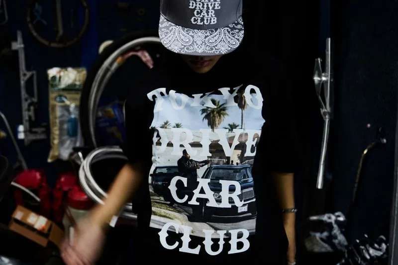tokyo-drive-car-club-collection-ss26-date-et-details/carousel-1.jpg