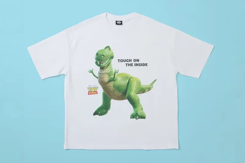 toy-story-x-freaks-store-une-collection-de-t-shirts-graphiques-pour-lete-2026/carousel-5.jpg