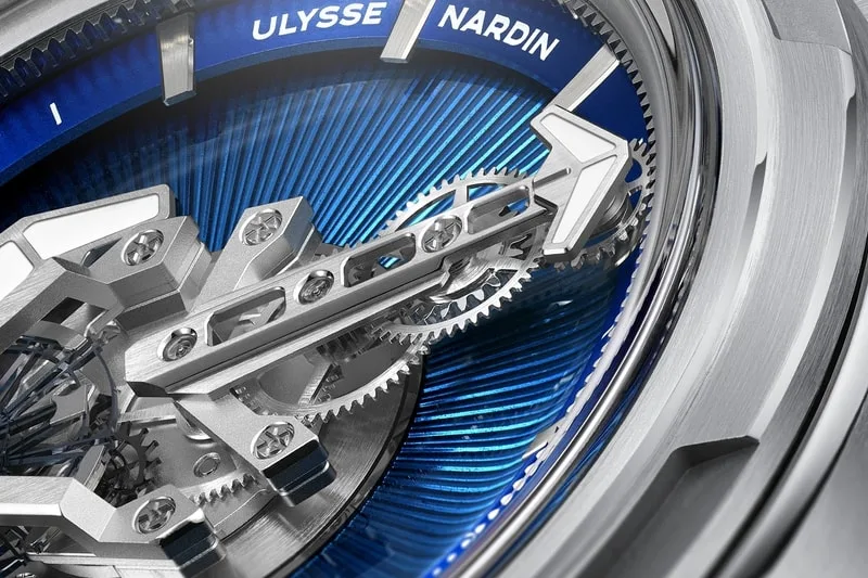 ulysse-nardin-freak-one-editions-limitees-captivantes/carousel-3.jpg