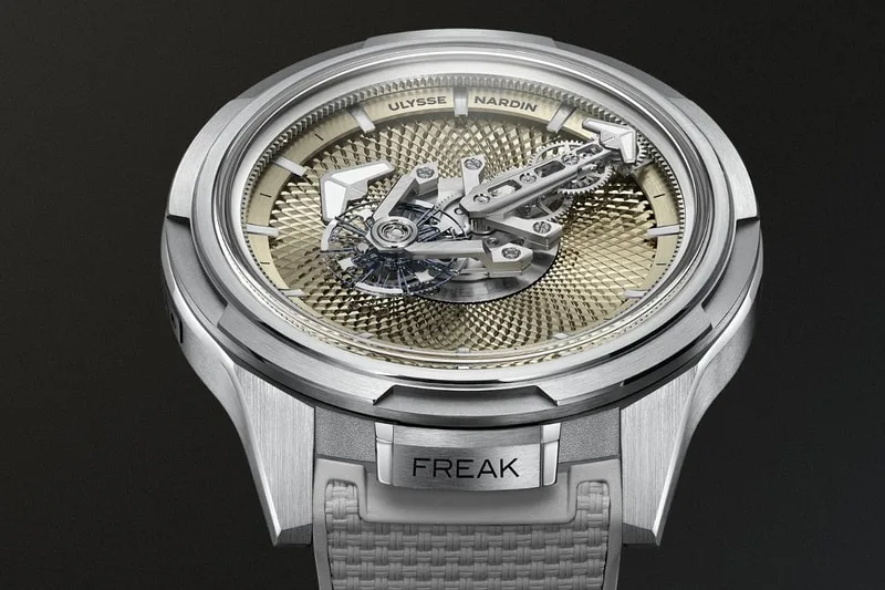 ulysse-nardin-freak-one-editions-limitees-captivantes/carousel-5.jpg