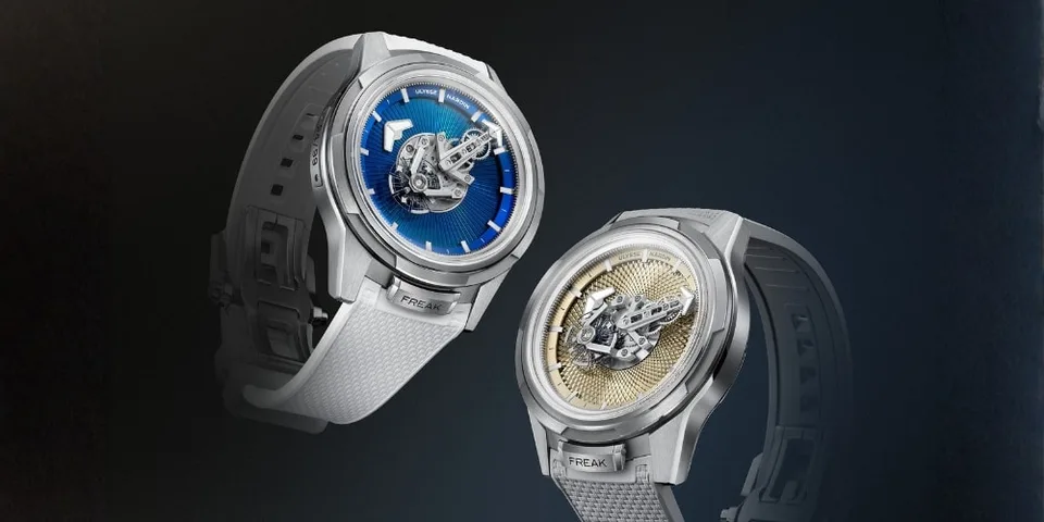 Deux montres de luxe modernes avec des cadrans complexes.