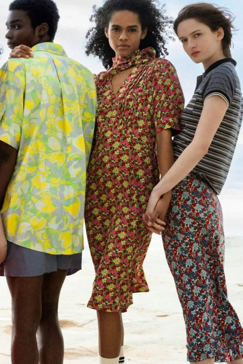 uniqlo-frisso-la-capsule-estivale-qui-fait-rever/carousel-5.jpg