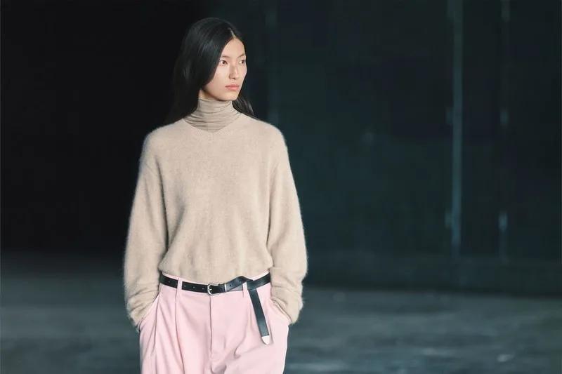 uniqlo-la-precision-douce-de-clare-waight-keller/carousel-8.jpg