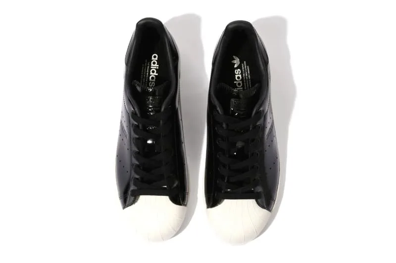 va-tokyo-et-adidas-originals-reinventent-la-sneaker-avec-la-va-superstan/carousel-7.jpg