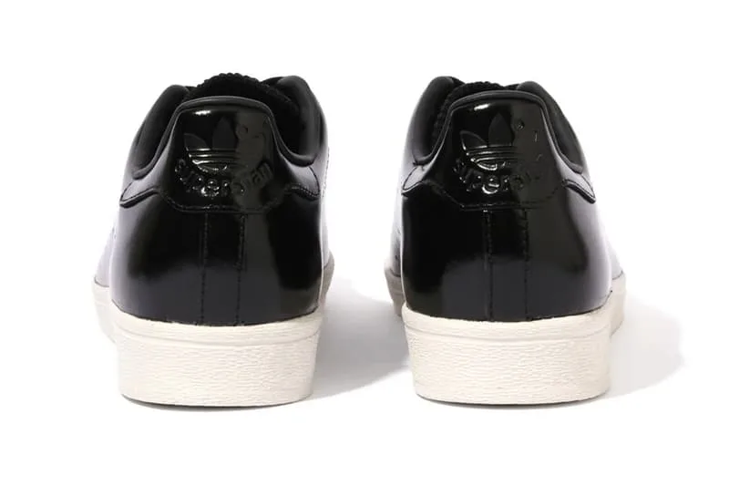 va-tokyo-et-adidas-originals-reinventent-la-sneaker-avec-la-va-superstan/carousel-9.jpg