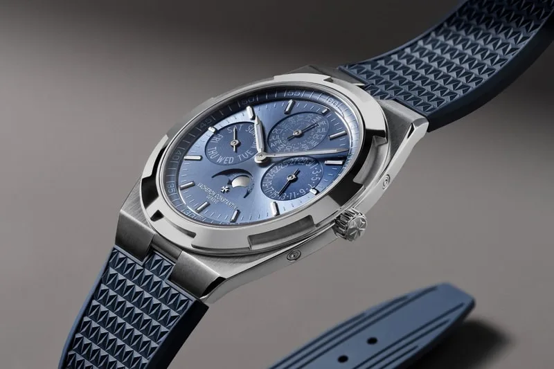 vacheron-constantin-un-bleu-azur-plus-leger/carousel-5.jpg