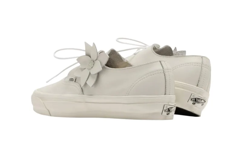 vans-authentic-ease-une-touche-florale-revisitee/carousel-4.jpg