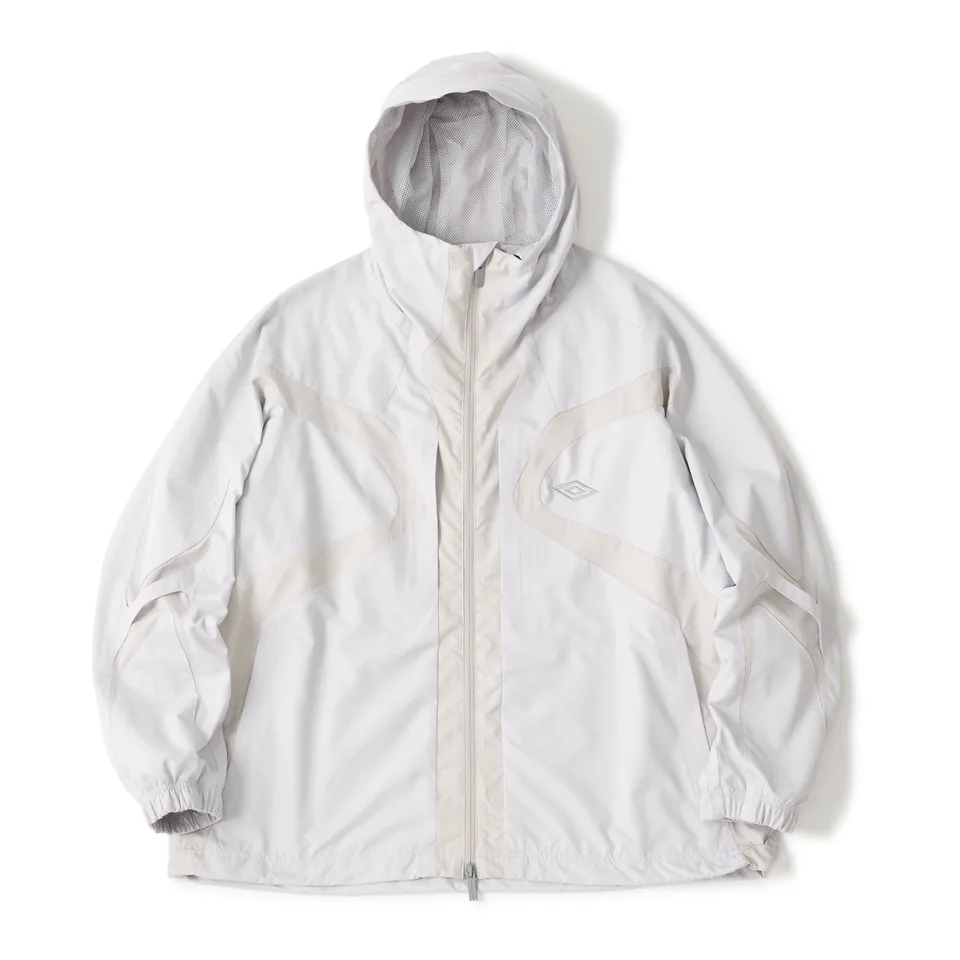 white-mountaineering-x-umbro-archives-modernisees/carousel-10.jpg