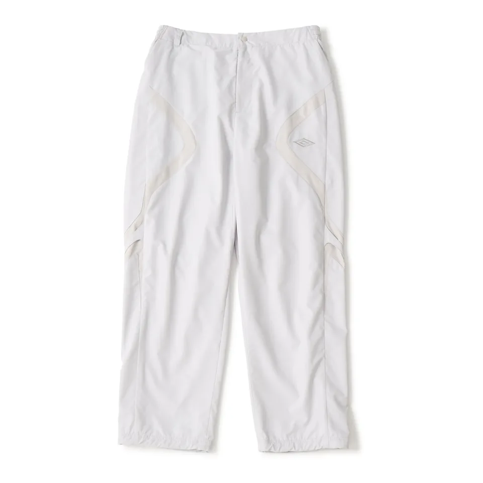 white-mountaineering-x-umbro-archives-modernisees/carousel-14.jpg