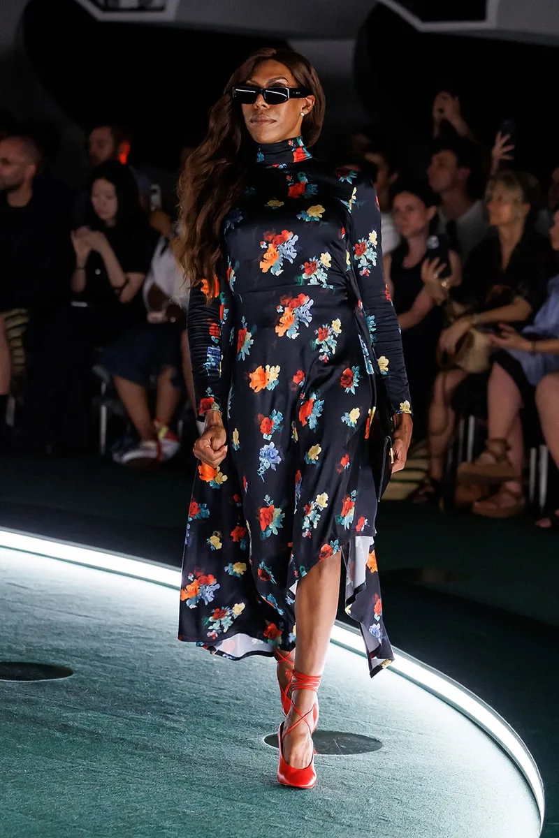 willy-chavarria-lame-chicano-a-la-mode-de-paris/carousel-10.jpg