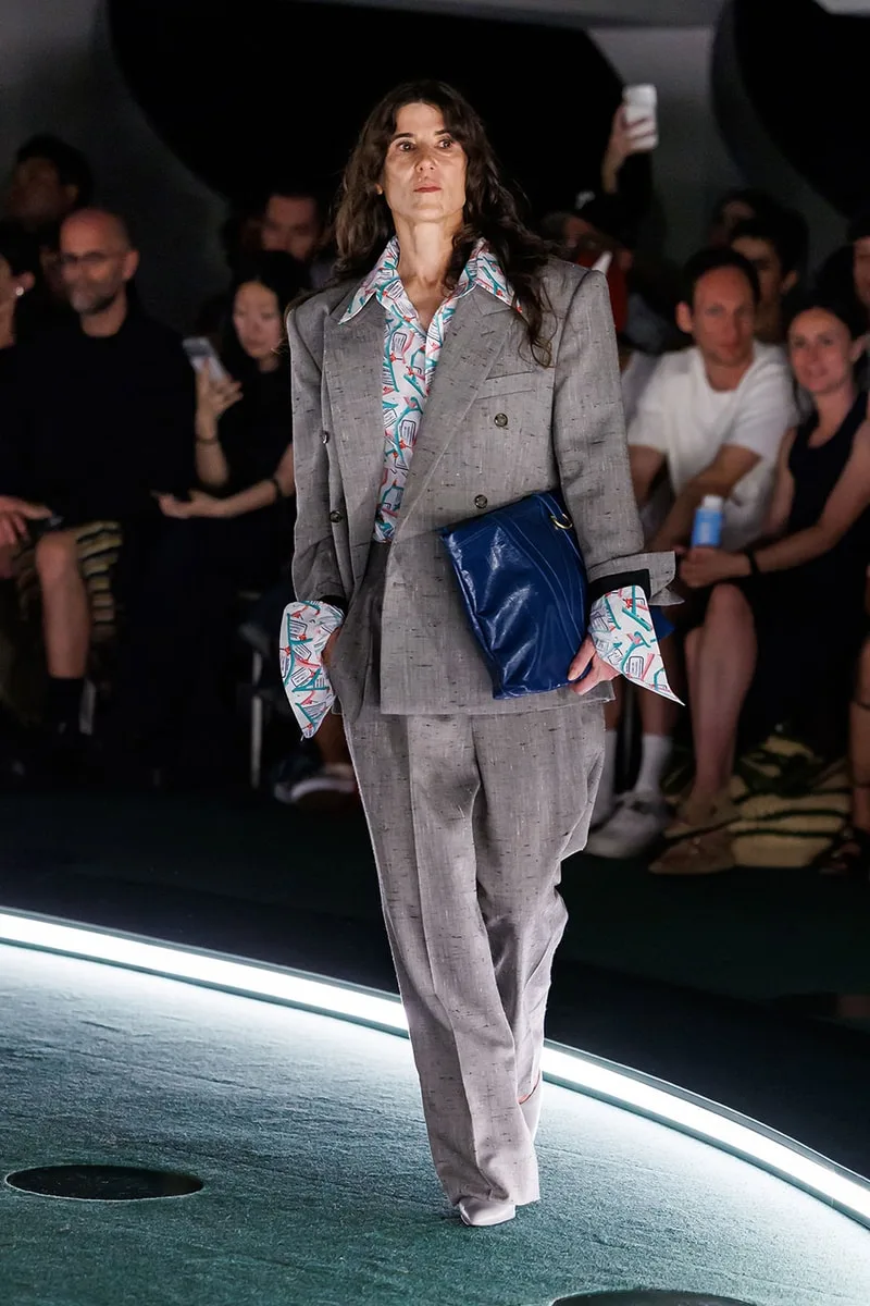 willy-chavarria-lame-chicano-a-la-mode-de-paris/carousel-12.jpg