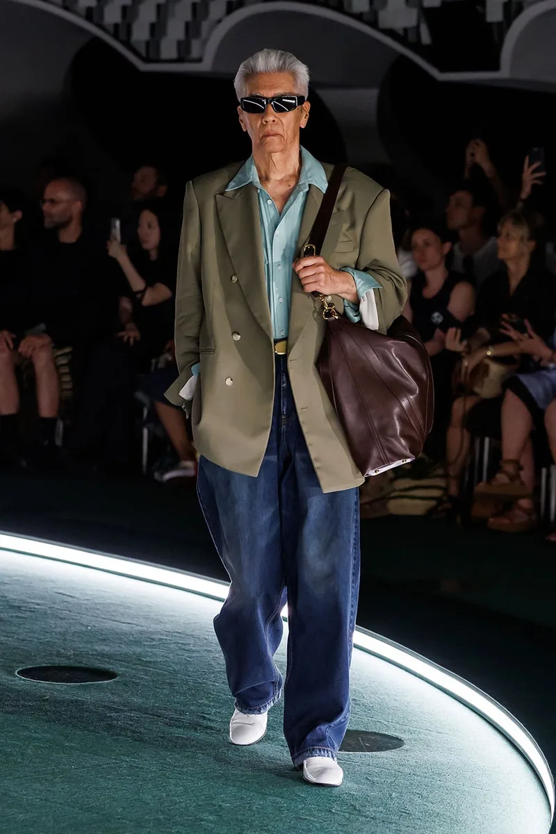willy-chavarria-lame-chicano-a-la-mode-de-paris/carousel-5.jpg