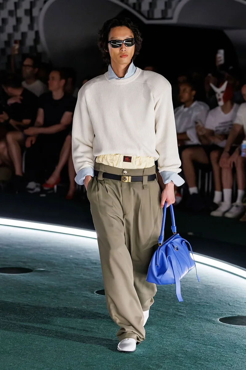 willy-chavarria-lame-chicano-a-la-mode-de-paris/carousel-9.jpg