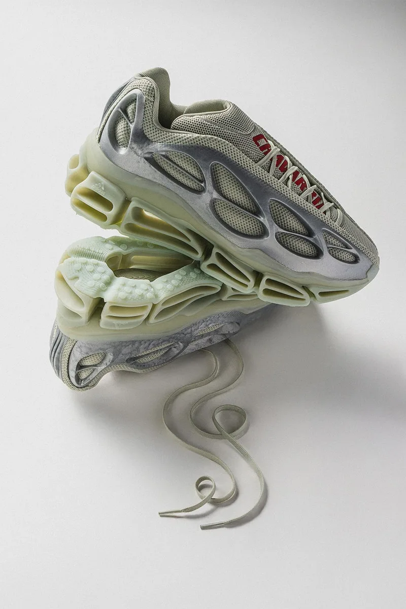 willy-chavarria-x-adidas-renouveau-du-megaride-2026/carousel-10.jpg
