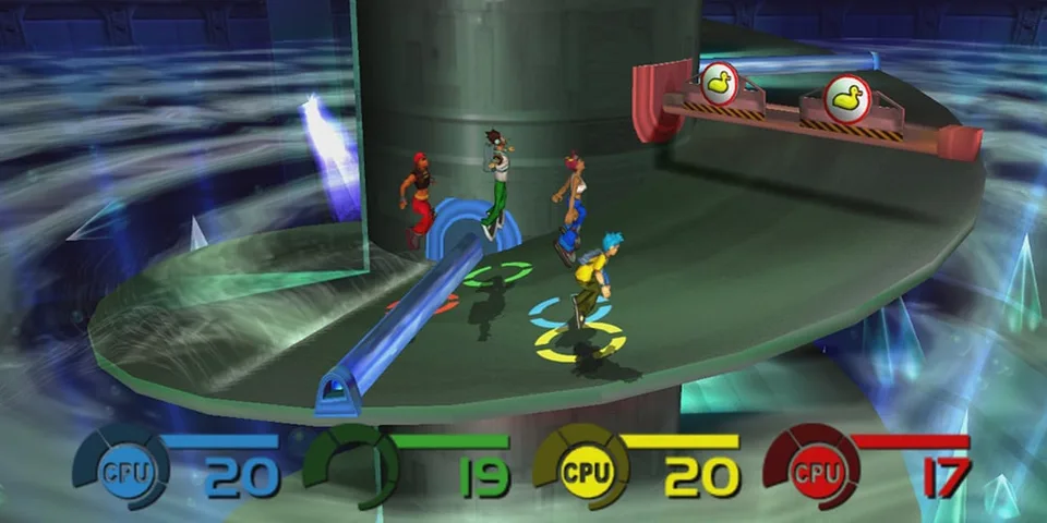Quatre personnages sur une plateforme circulaire en jeu vidéo, marquée par des chemins colorés.
