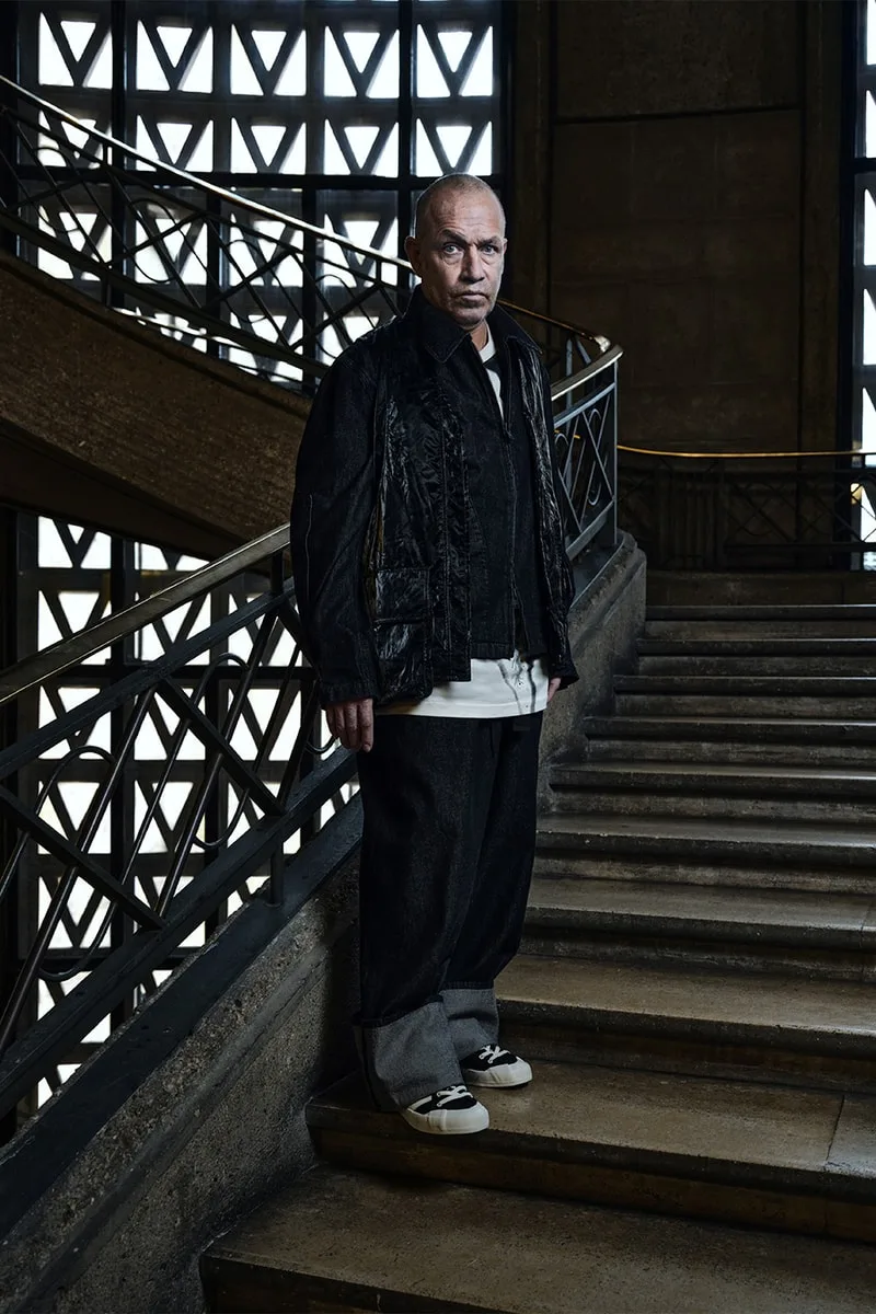 y-3-et-mark-gonzales-une-campagne-fw26-captivante/carousel-12.jpg