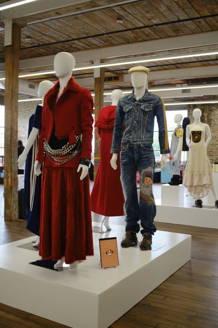 y-3-une-exposition-unique-a-new-york/carousel-12.jpg