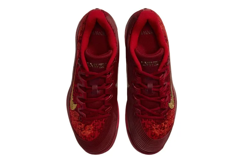 zheng-qinwen-une-nike-zoom-vapor-12-en-triple-rouge/carousel-4.jpg